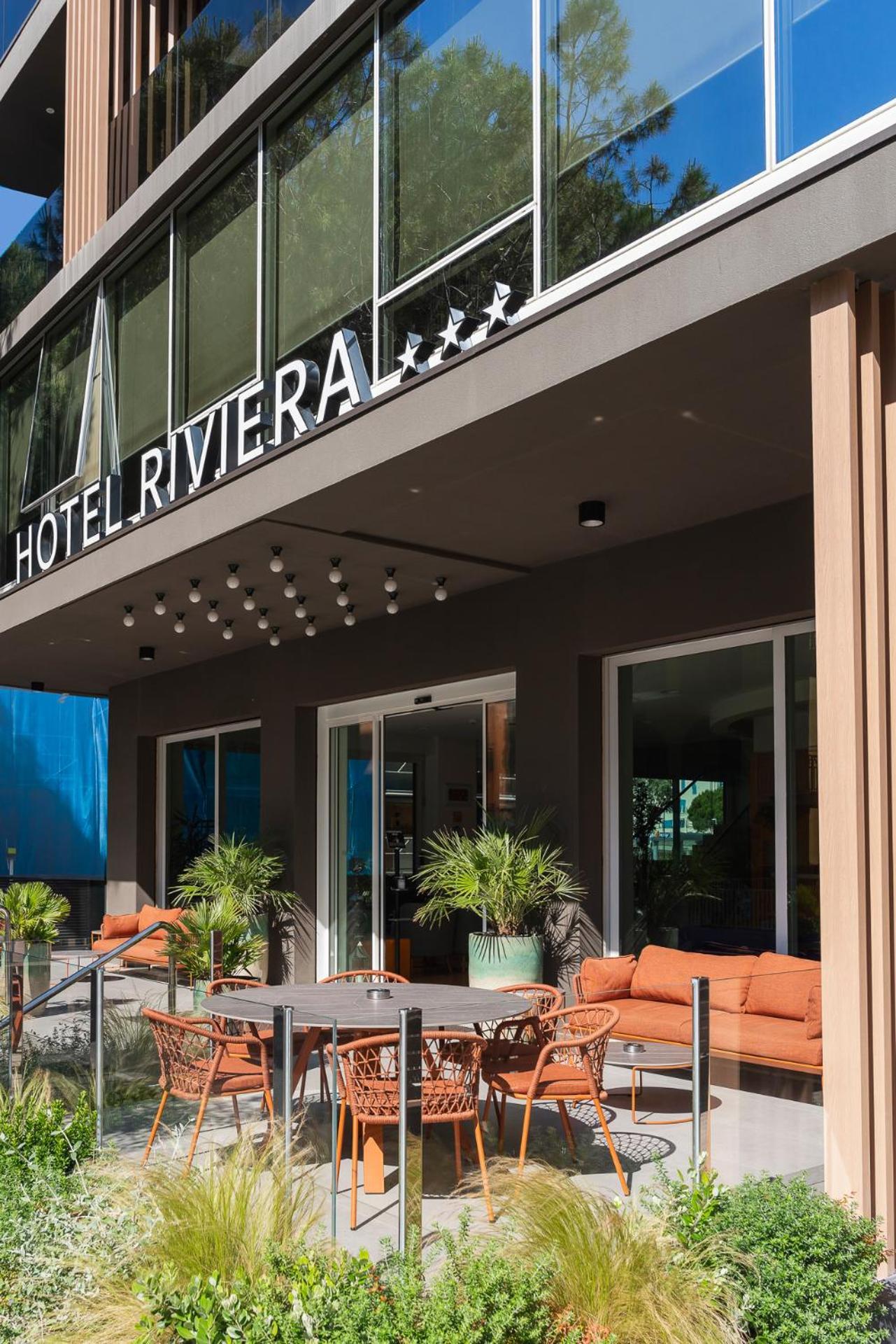 Hotel Riviera B&B Misano Adriatico Exterior photo